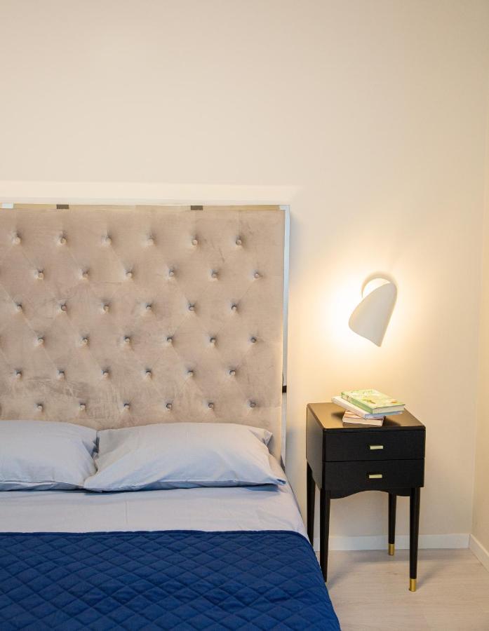 Luxurious Blue&Yellow Apartment in Kaunas Center Extérieur photo