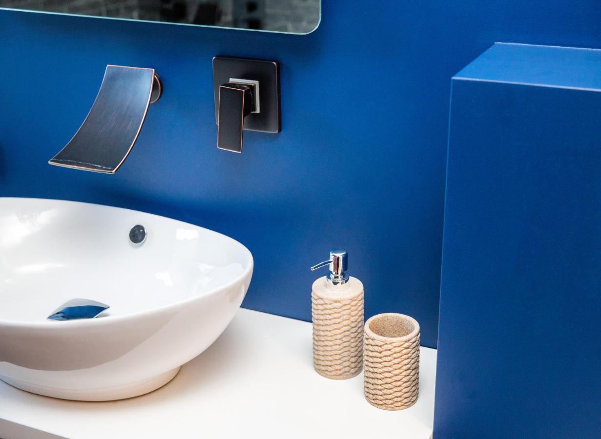 Luxurious Blue&Yellow Apartment in Kaunas Center Extérieur photo